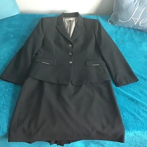 Women suit